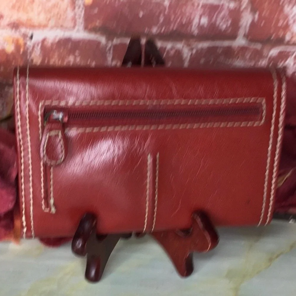 Vintage Y2K Liz Claiborne Dark Red Faux Leather Trifold Wallet